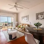 Lägenhet Sea View Town 2 Bedroom 5 Min From The