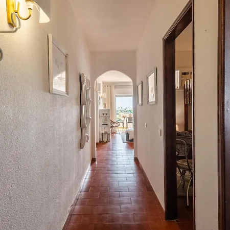 Sea View Town 2 Bedroom 5 Min From The Албуфейра